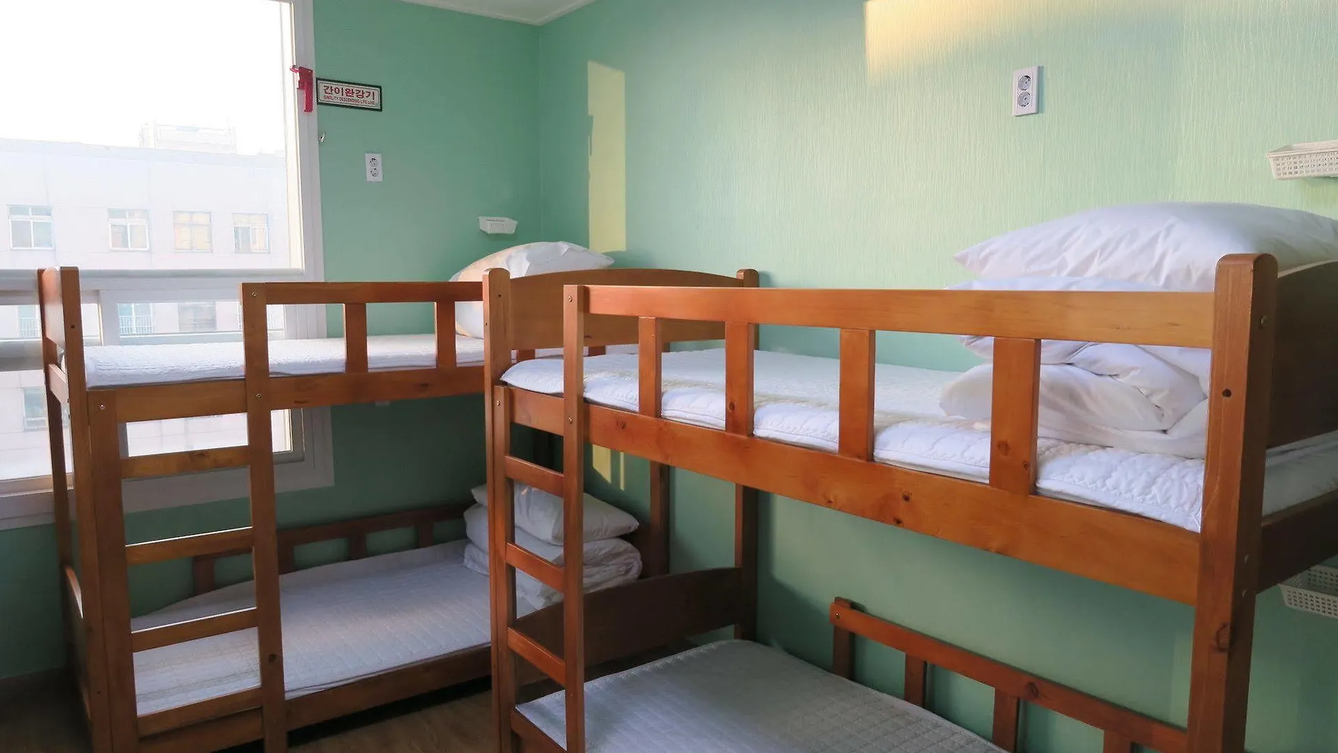 Hyu+ Guest House - Hostel 釜山広域市