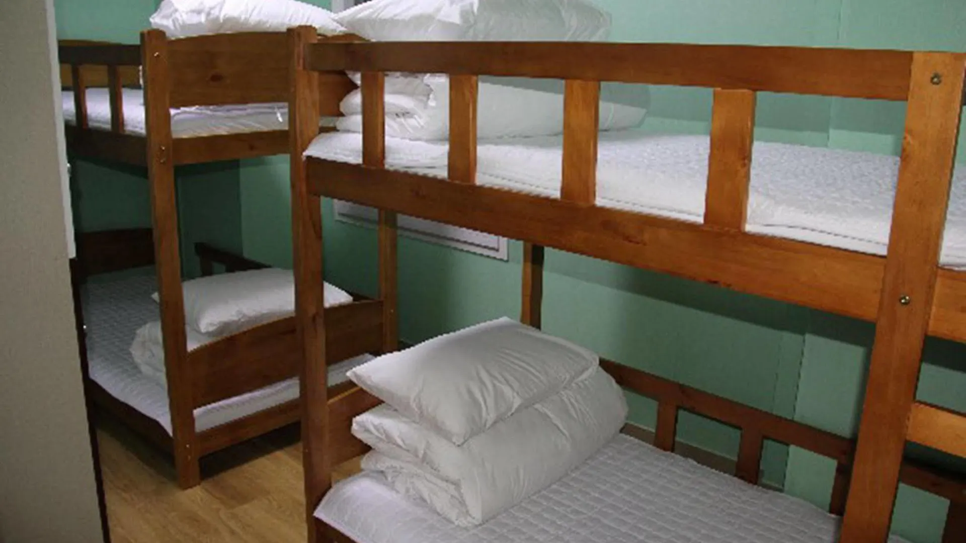 Hyu+ Guest House - Hostel 釜山広域市 ホテル